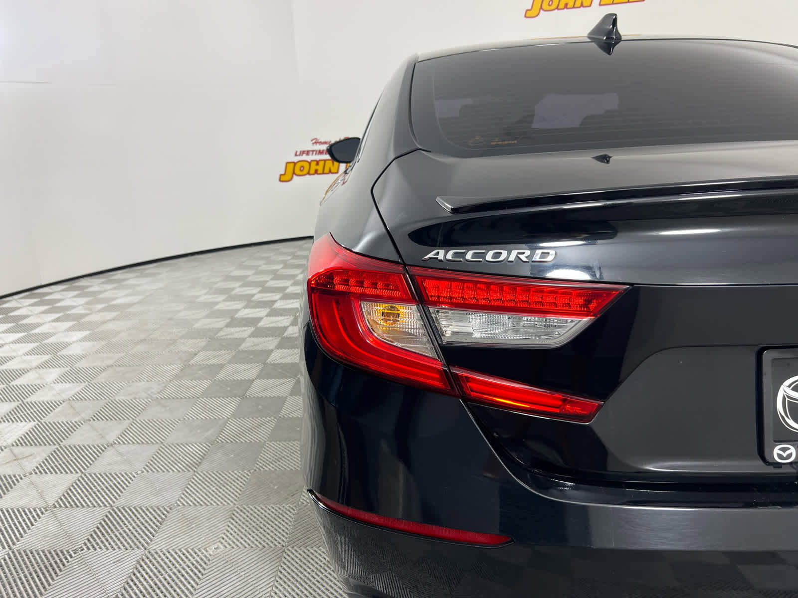 Used 2019 Honda Accord Sport image 12