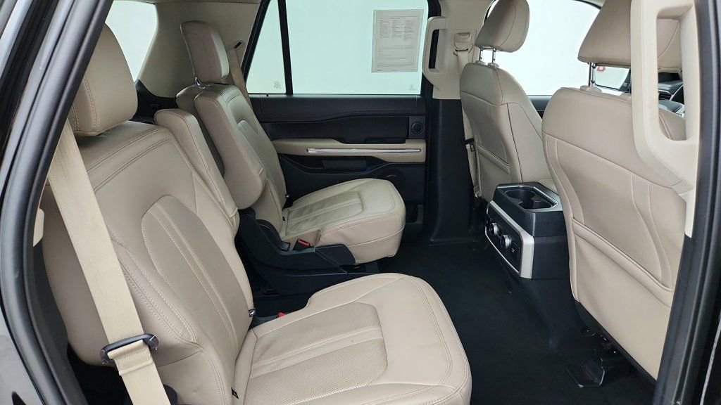Used 2023 Ford Expedition Limited image 25