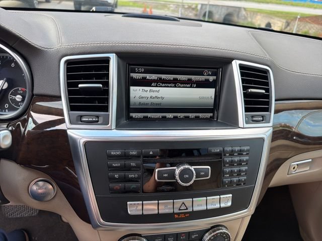 Used 2016 Mercedes-Benz GL 450 4MATIC image 12