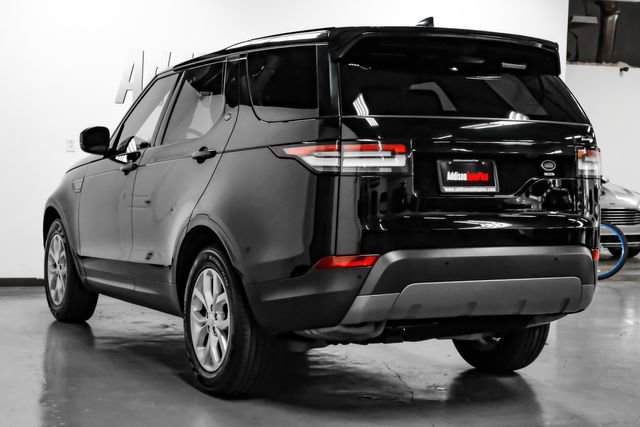 Used 2019 Land Rover Discovery SE image 16