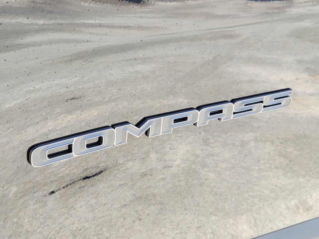 New 2026 Jeep Compass Latitude w/ Sun and Sound Group image 22