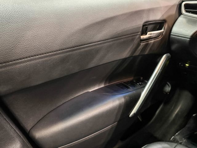 Used 2022 Toyota Corolla Cross XLE w/ Convenience Package image 37