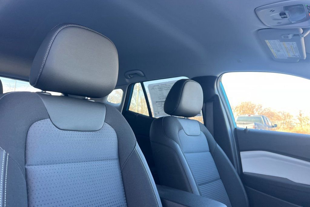 New 2026 Chevrolet Trax LT w/ Driver Confidence Package image 12