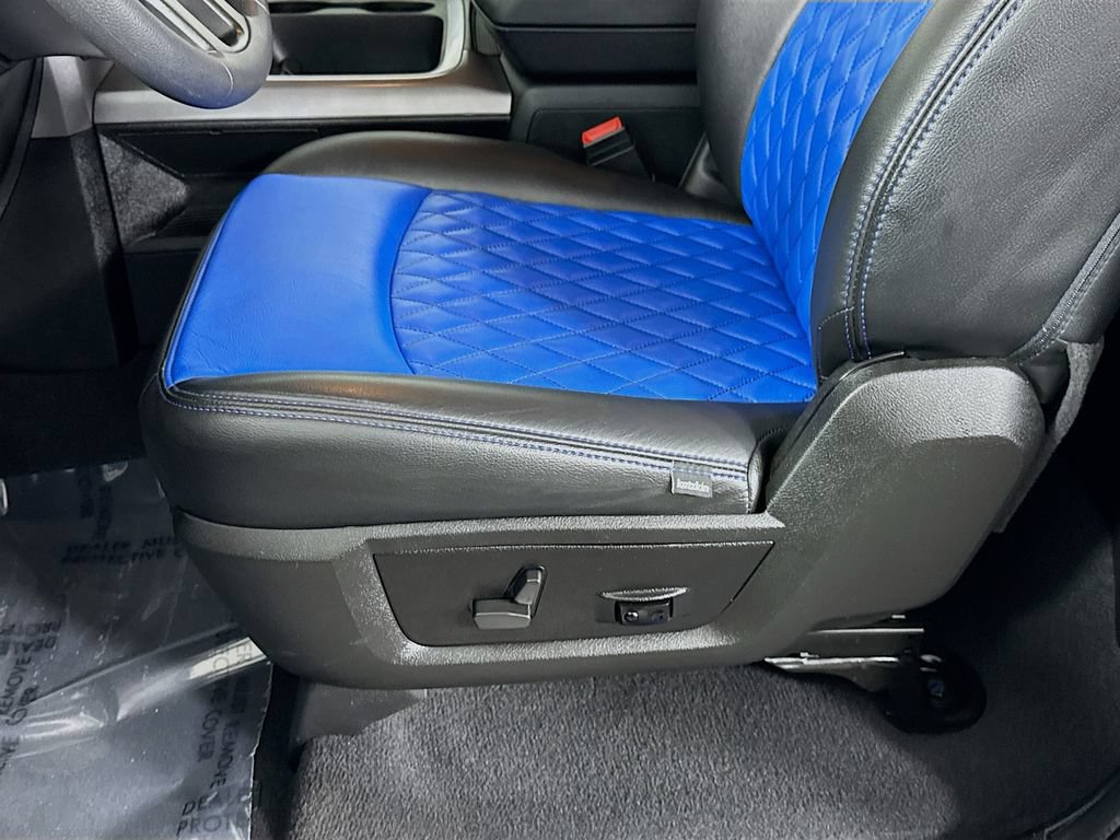 Used 2022 RAM 1500 Express w/ Express Value Package AWD/4WD image 25