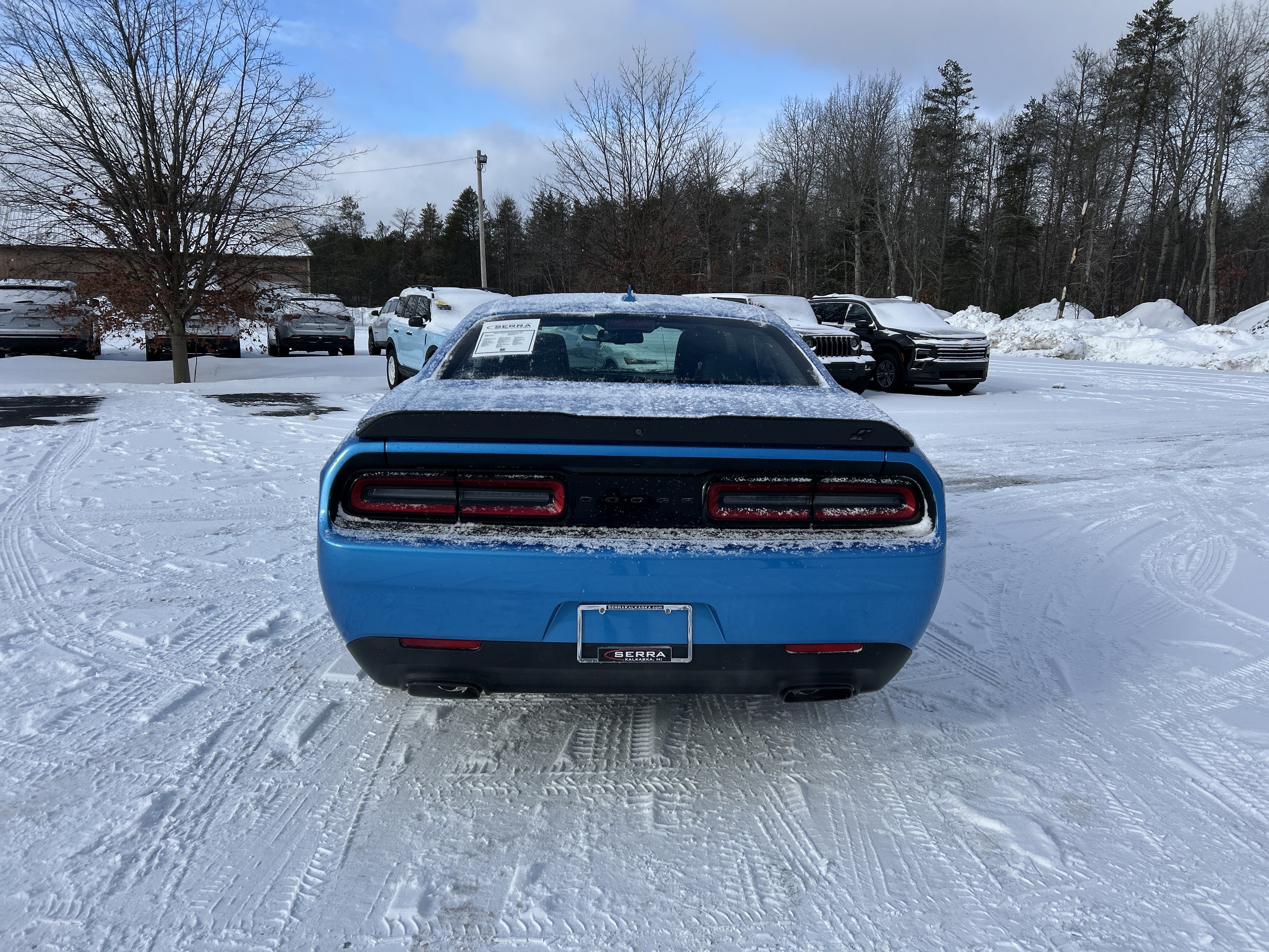Used 2023 Dodge Challenger SXT w/ Plus Package image 4