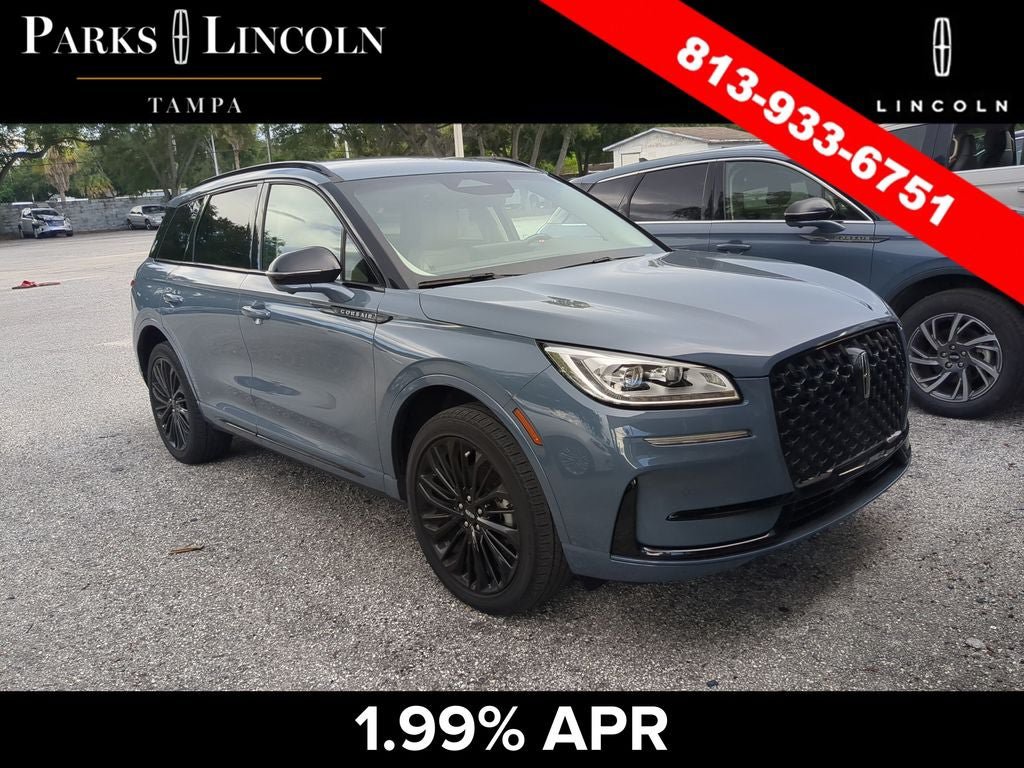 Used 2023 Lincoln Corsair Reserve w/ Equipment Group 201A FWD image 3