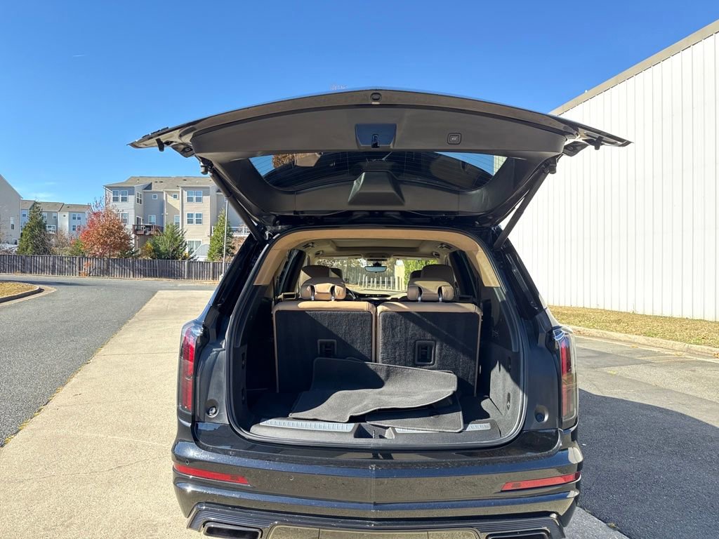 Certified 2023 Cadillac XT6 Sport w/ Platinum Package image 12