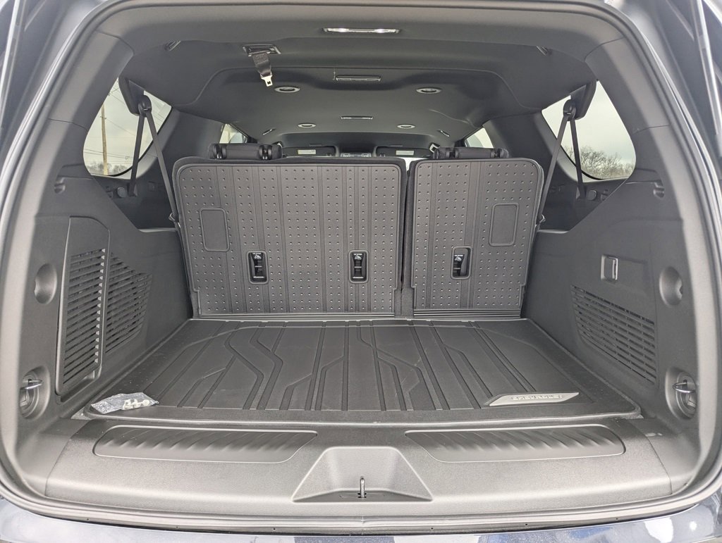 New 2026 Chevrolet Suburban LS w/ Max Trailering Package image 17
