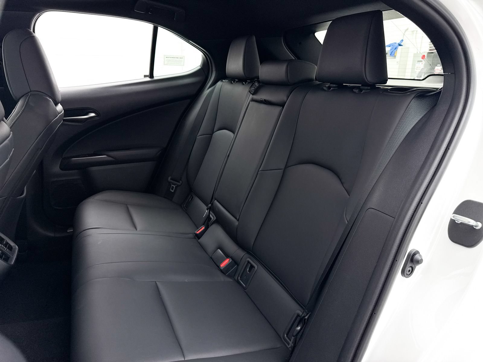 Used 2025 Lexus UX 300h FWD w/ Accessory Package (Z2) image 28