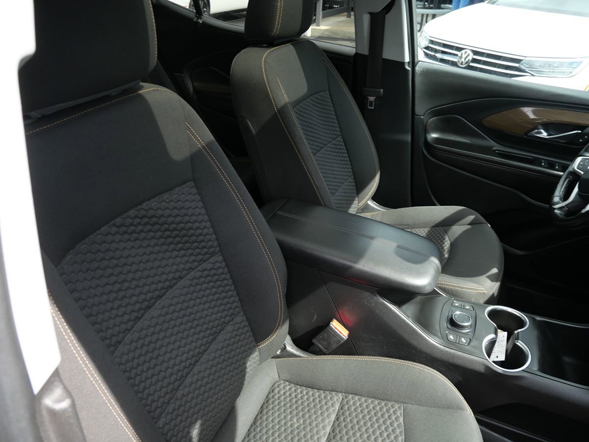 Used 2020 GMC Terrain SLE w/ Driver Convenience Package image 30