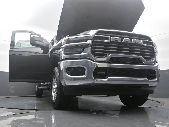 New 2026 RAM 3500 Tradesman AWD/4WD image 58