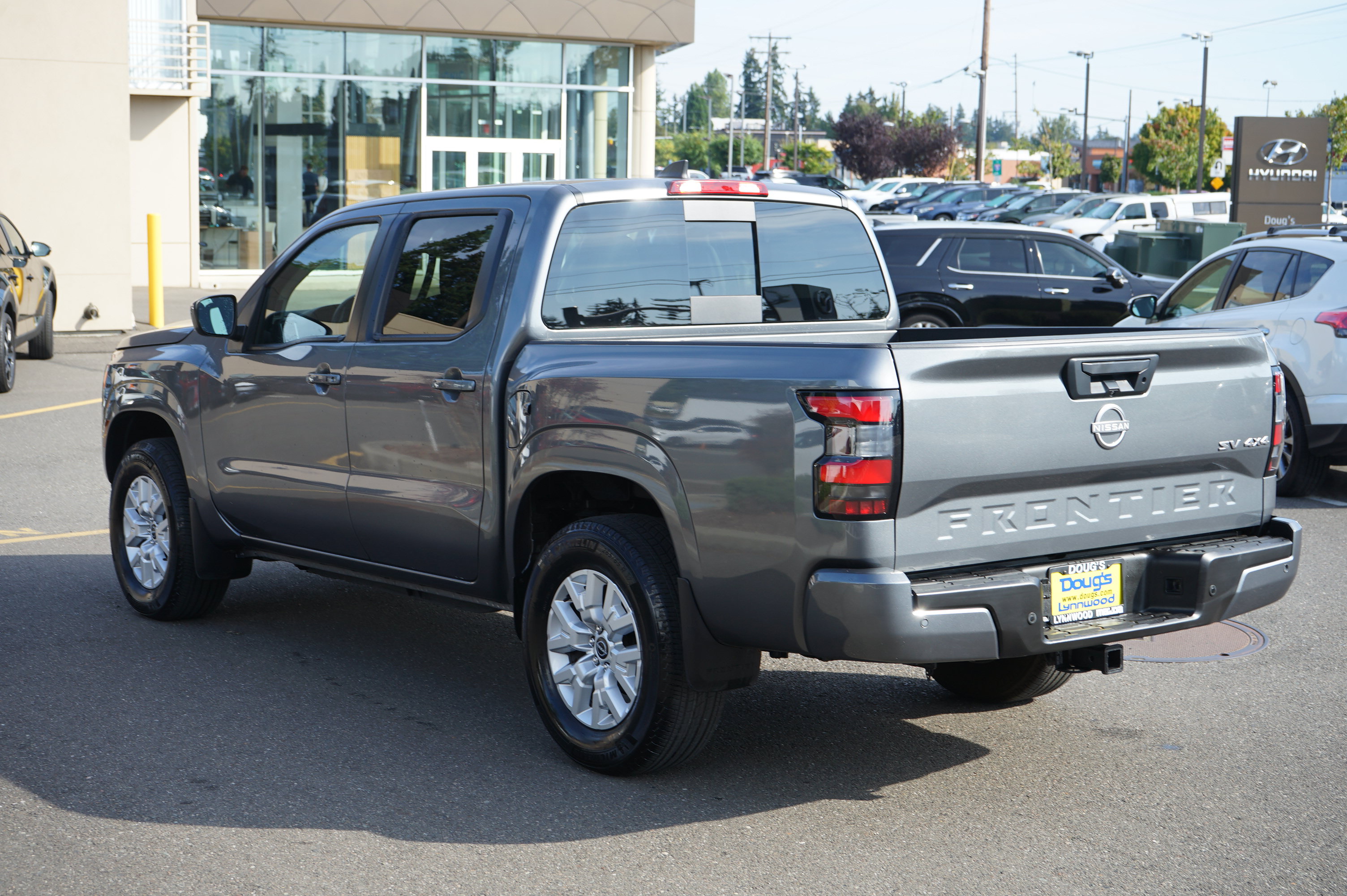 Used 2023 Nissan Frontier SV w/ SV Convenience Package AWD/4WD image 5