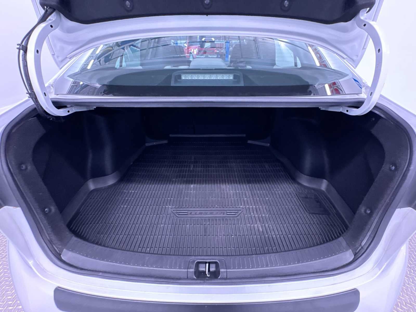 Used 2023 Toyota Corolla LE FWD image 31