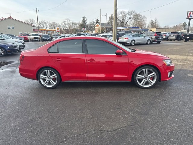 Used 2015 Volkswagen Jetta GLI SEL image 2