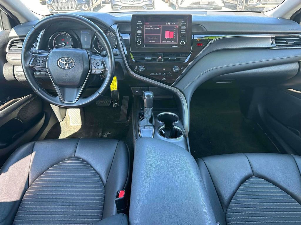 Used 2024 Toyota Camry SE FWD image 11