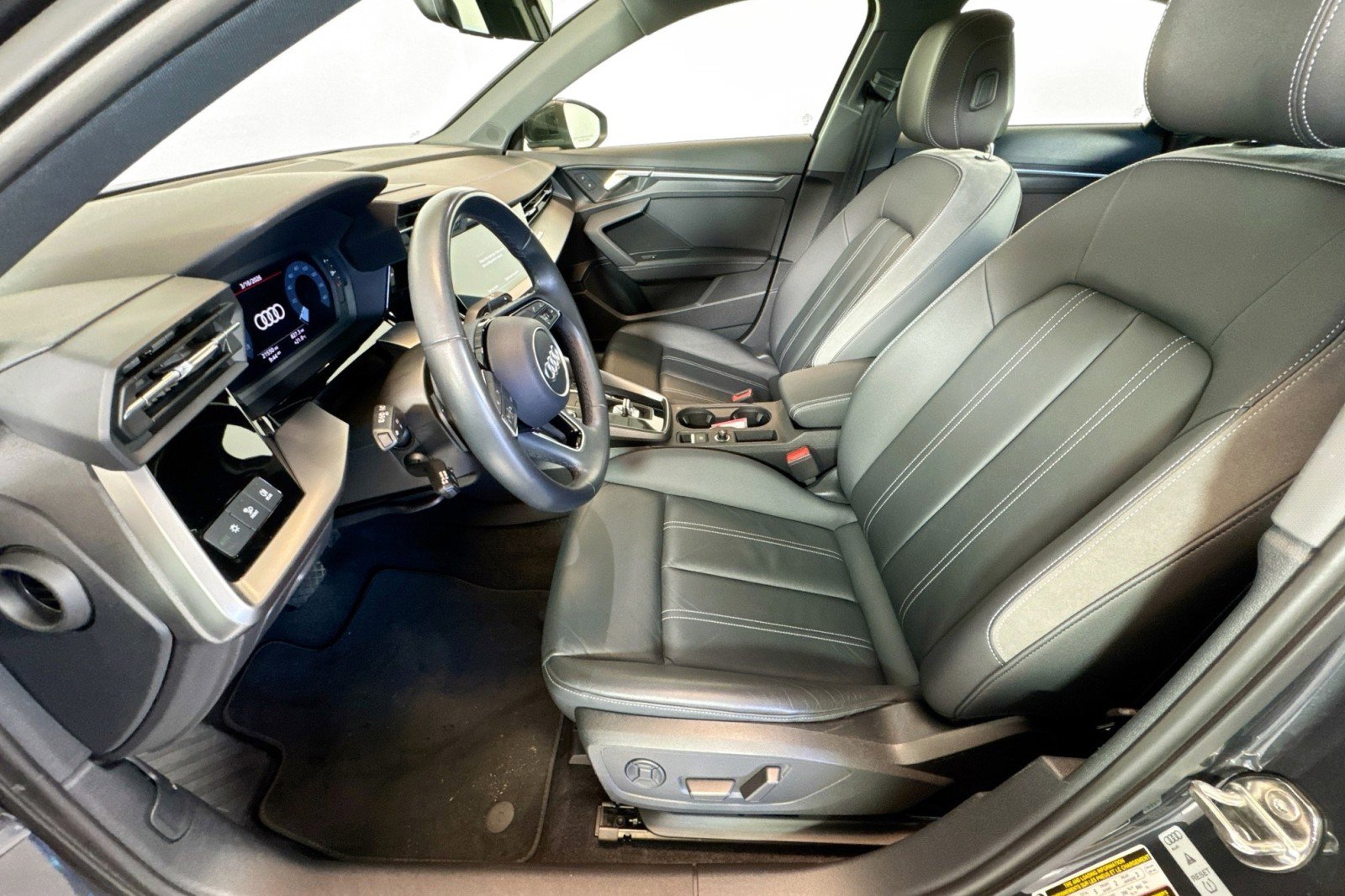 Used 2024 Audi A3 2.0T Premium w/ Convenience Package image 19