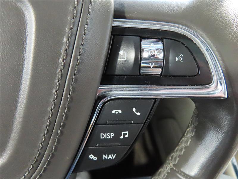 Used 2018 Lincoln Continental Select w/ Continental Climate Package AWD/4WD image 24