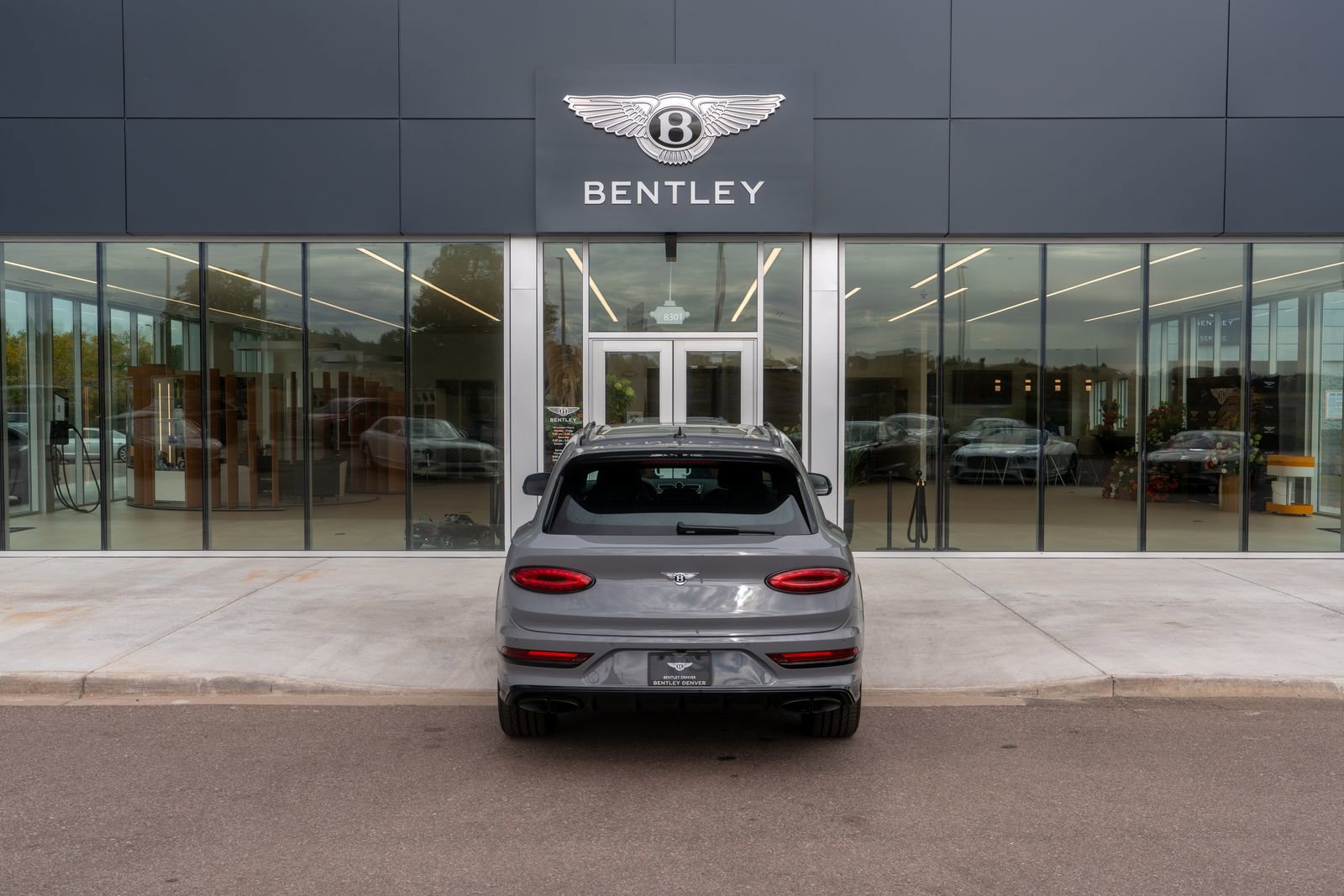 New 2025 Bentley Bentayga image 14