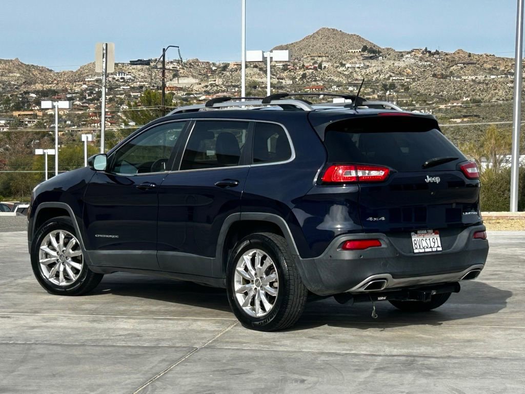 Used 2015 Jeep Cherokee Limited w/ Luxury Group image 6