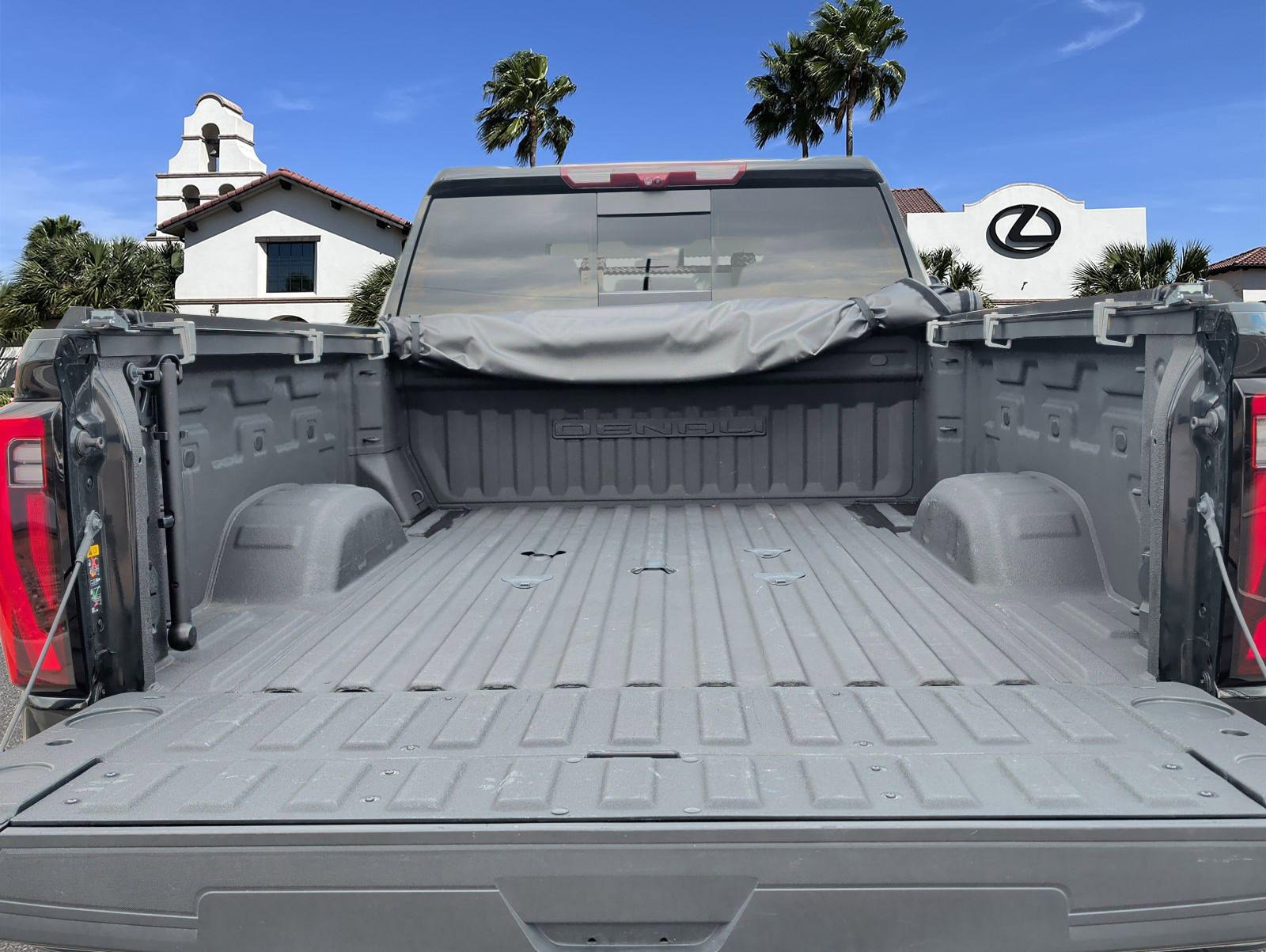 Used 2024 GMC Sierra 2500 Denali Ultimate image 28