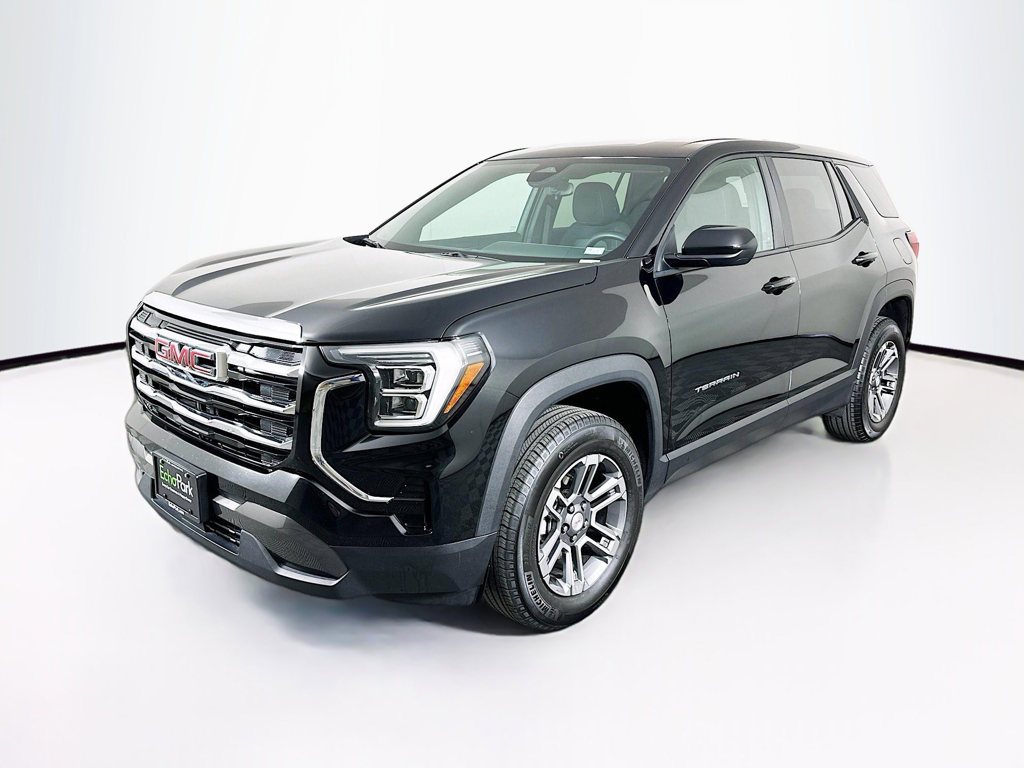 Used 2025 GMC Terrain Elevation AWD/4WD image 3