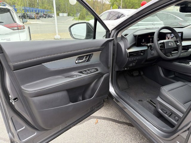 New 2026 Nissan Murano Platinum w/ Cargo Package AWD/4WD image 13