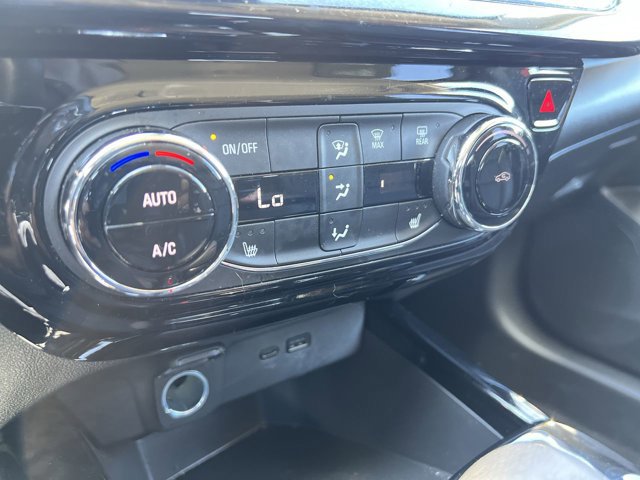 Used 2024 Chevrolet Trax ACTIV w/ Driver Confidence Package FWD image 11