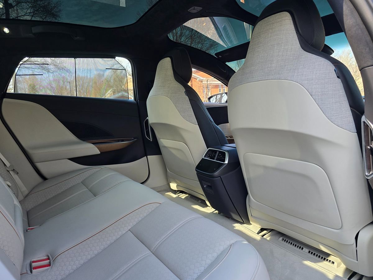 Used 2022 Lucid Air Grand Touring image 19