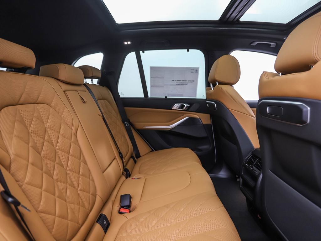 Used 2026 BMW X5 xDrive50e w/ Executive Package image 25