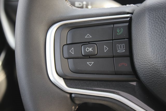 Used 2024 Jeep Wagoneer 4WD w/ Premium Group I image 16