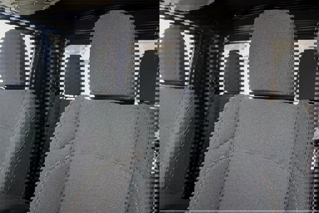 Used 2024 Jeep Gladiator Sport image 10