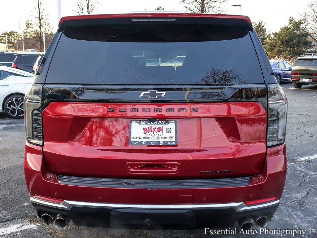Used 2025 Chevrolet Suburban Premier image 9