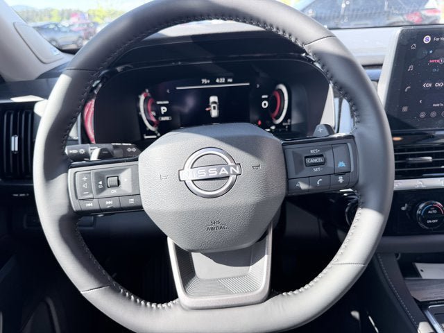 New 2026 Nissan Pathfinder SL AWD/4WD image 13