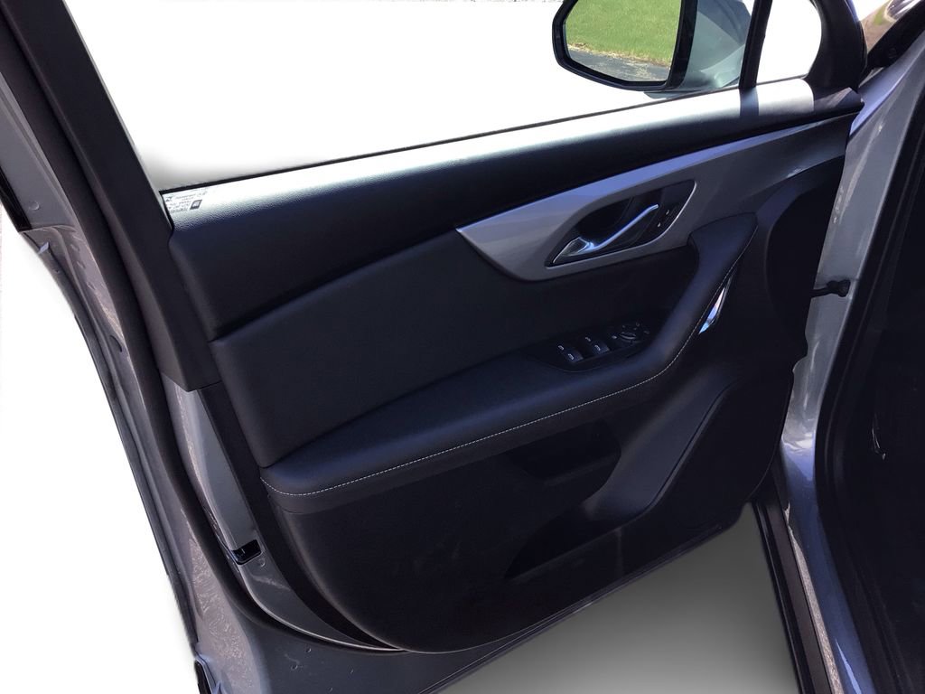 Used 2025 Chevrolet Blazer LT image 19