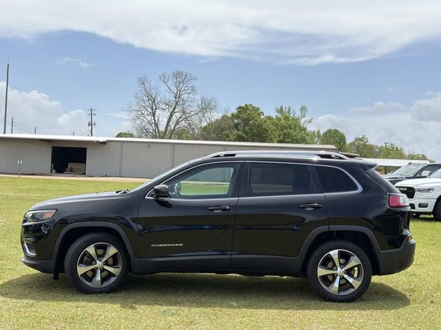 Used 2019 Jeep Cherokee Limited w/ Luxury Group FWD image 13