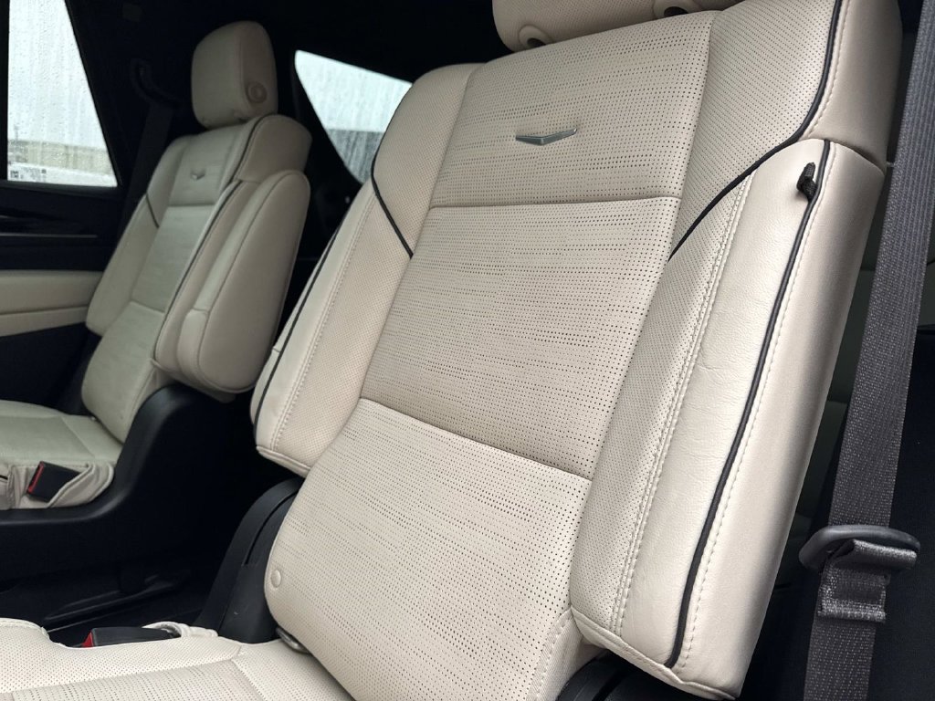 Used 2022 Cadillac Escalade Sport w/ Touring Package AWD/4WD image 16