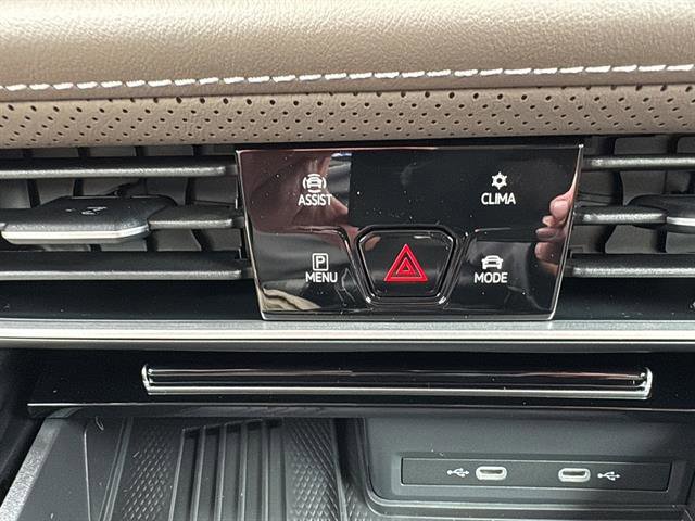 New 2026 Volkswagen Atlas SEL image 24