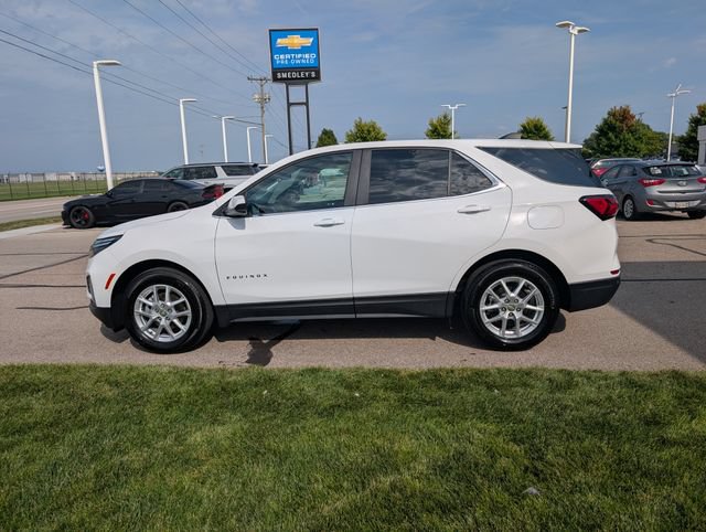 Used 2024 Chevrolet Equinox LT w/ LPO, Floor Liner Package FWD image 11