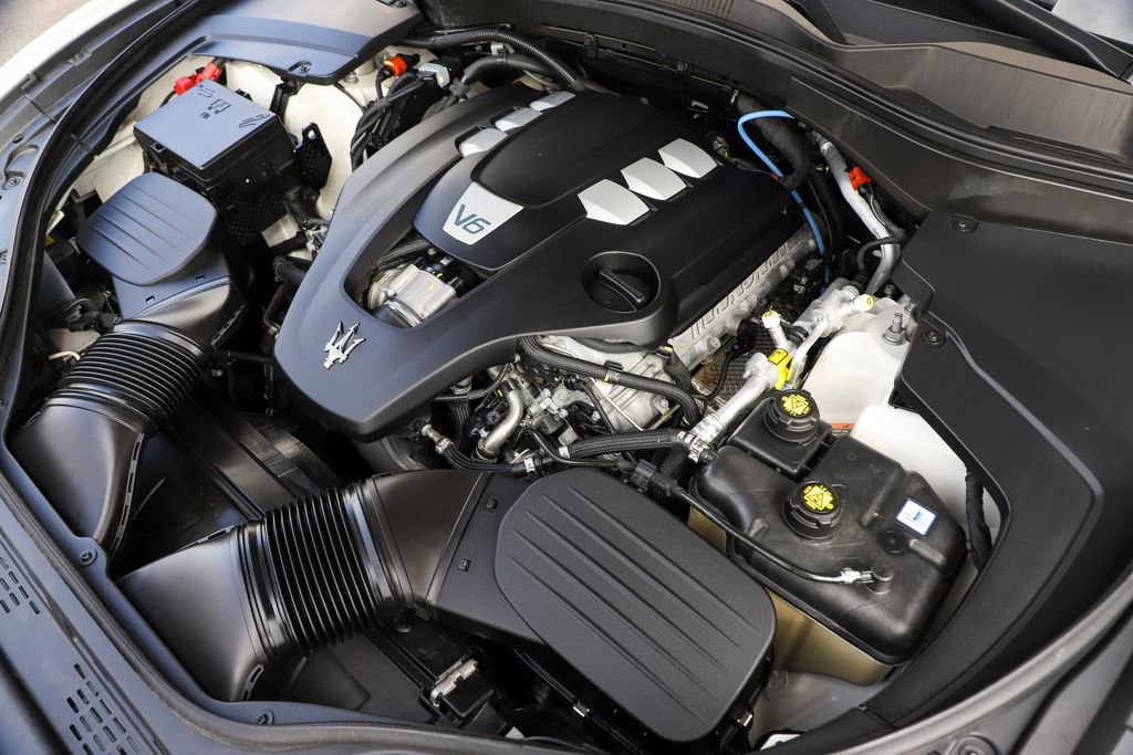 Used 2022 Maserati Levante GT image 42