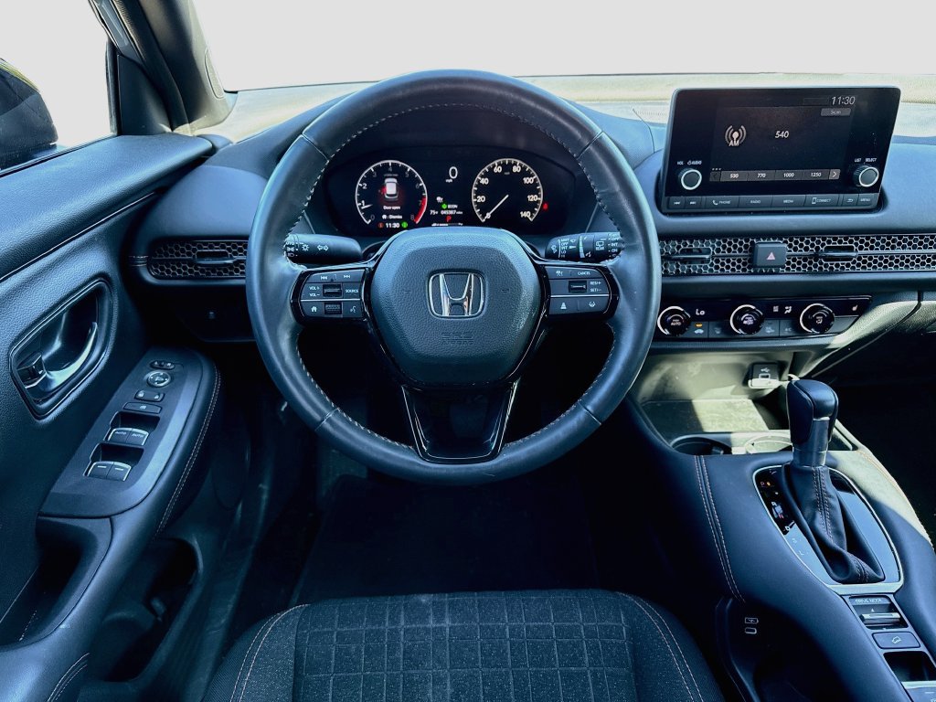 Used 2025 Honda HR-V Sport image 30