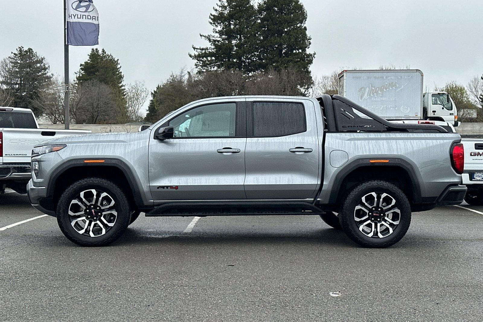 Used 2025 GMC Canyon AT4 w/ Nightfall Edition image 7