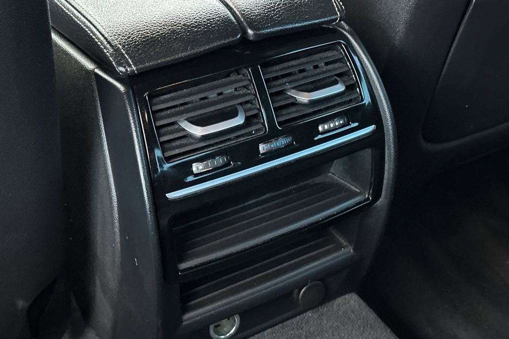 Used 2019 BMW 530e w/ M Sport Package image 13