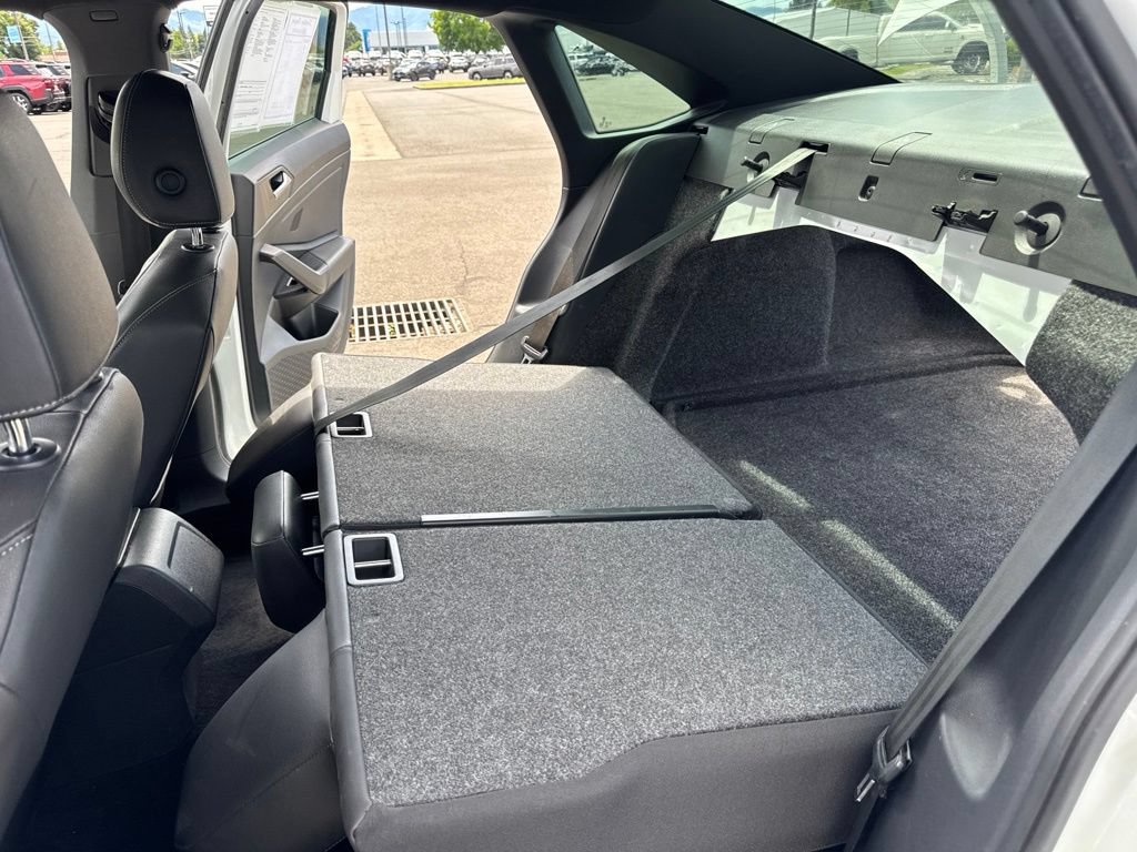 Used 2020 Volkswagen Jetta R-Line FWD image 15