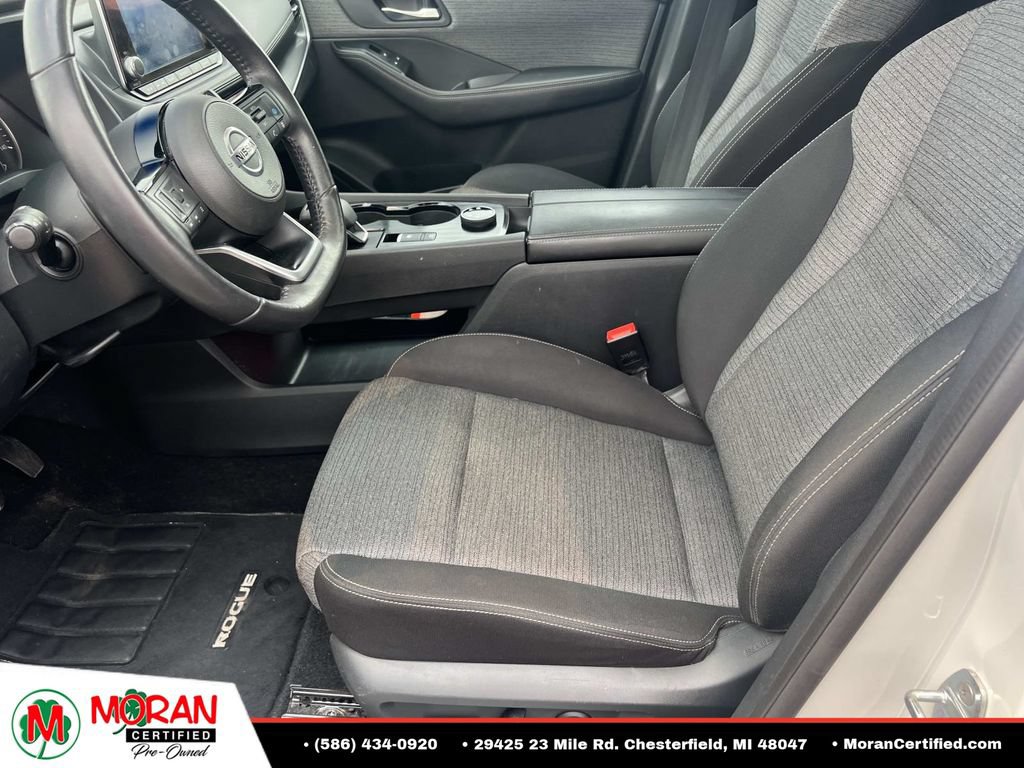 Used 2021 Nissan Rogue SV AWD/4WD image 16