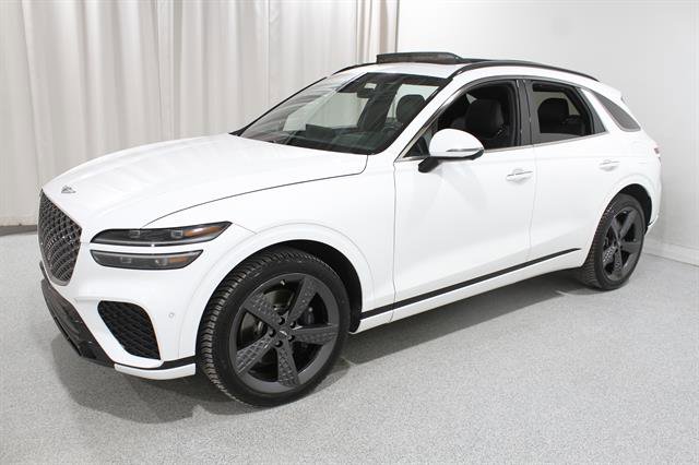 Used 2022 Genesis GV70 3.5T Sport w/ Sport Prestige Package image 3