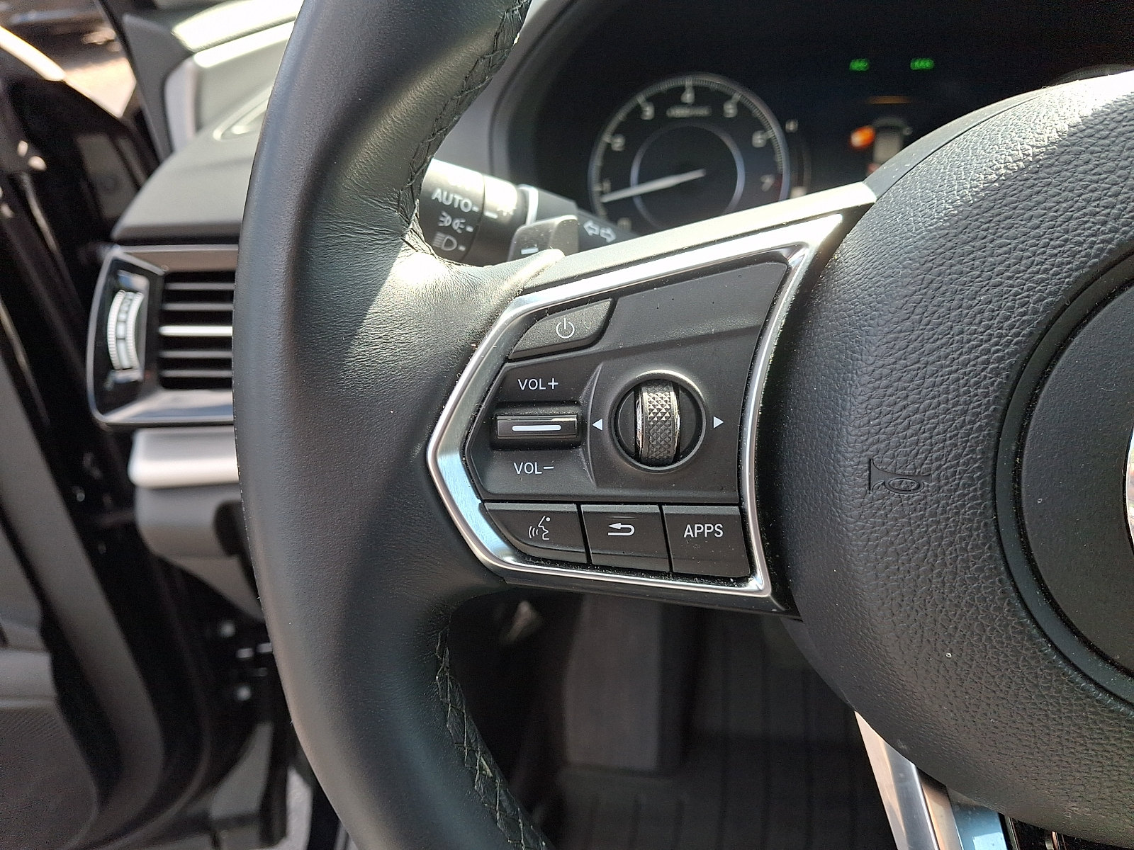Used 2019 Acura RDX w/ Technology Package AWD/4WD image 22