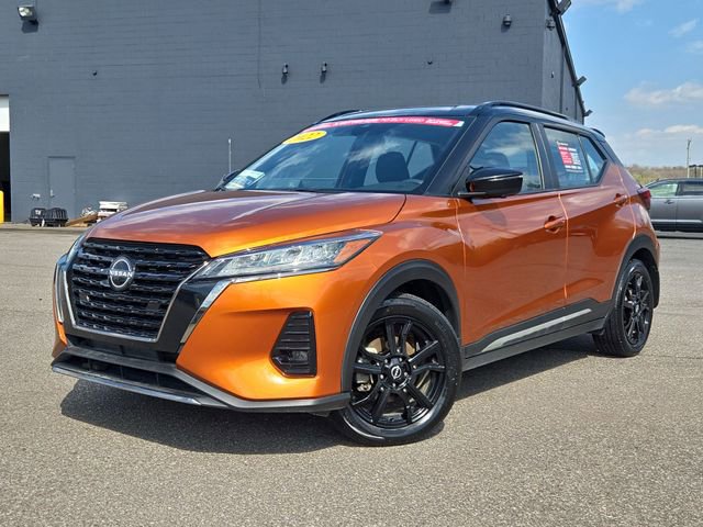 Certified 2022 Nissan Kicks SR FWD image 9
