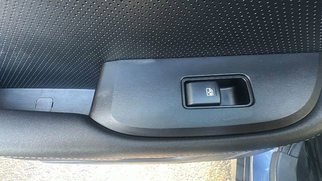 Used 2017 Subaru Outback 2.5i Limited image 32