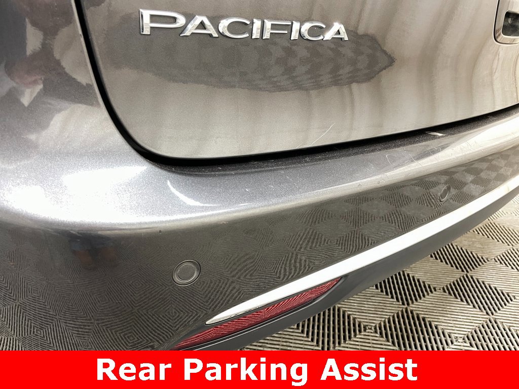 Used 2019 Chrysler Pacifica Touring Plus w/ Advanced Safetytec Group image 13