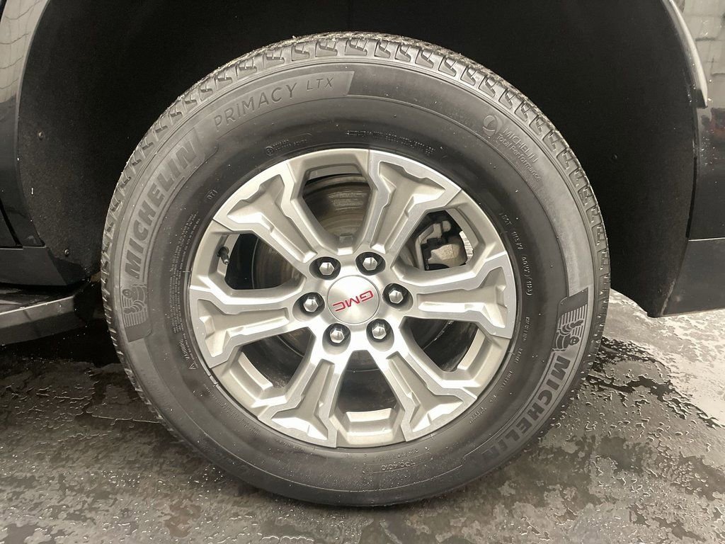 Used 2023 GMC Yukon SLE image 26